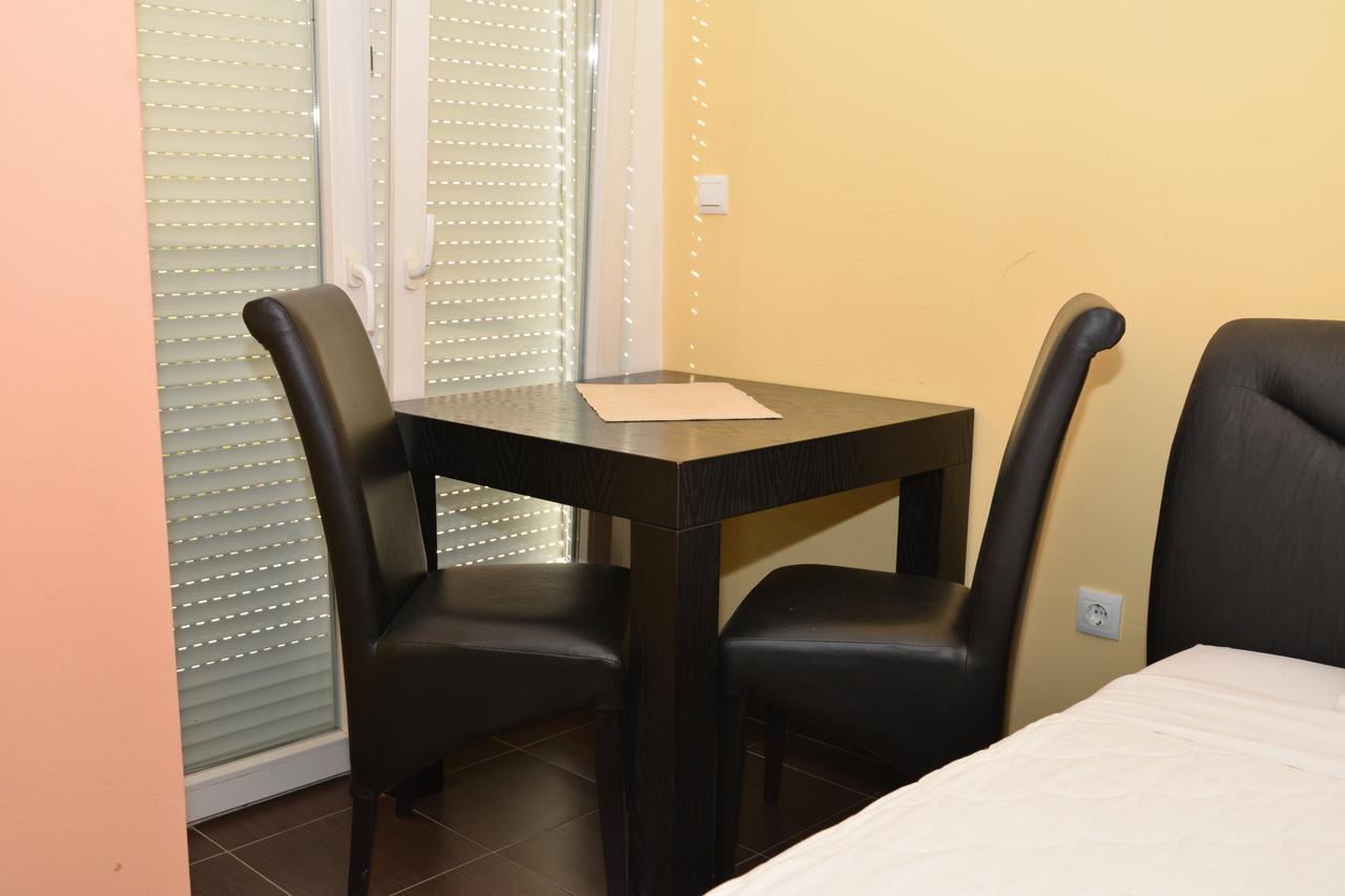 Hotel Konstantin Laplje Selo Dış mekan fotoğraf