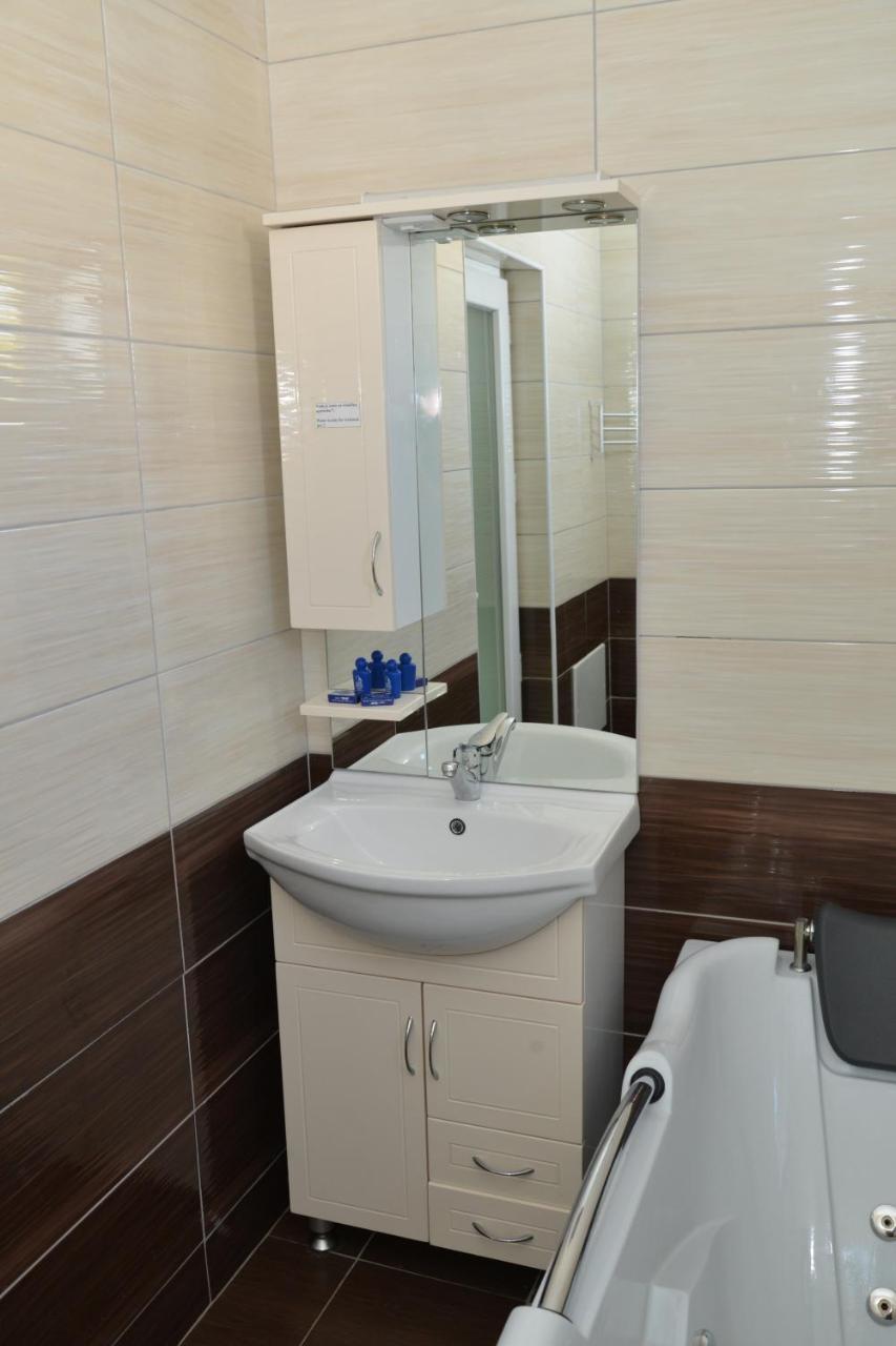 Hotel Konstantin Laplje Selo Dış mekan fotoğraf